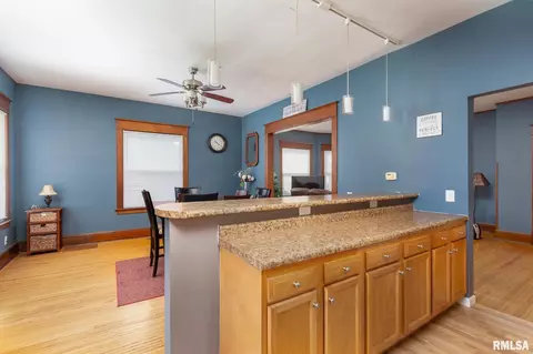 1515 19th Ave, Moline, IL 61265 photo 7