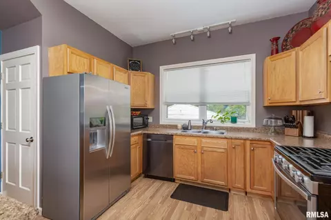 1515 19th Ave, Moline, IL 61265 photo 8