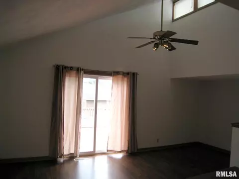 1406 7th Ave, Silvis, IL 61282 photo 6