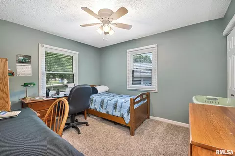 7 Apache Ct, Eldridge, IA 52748 photo 13