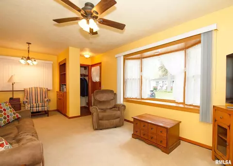 3224 18th Ave, Moline, IL 61265 photo 5