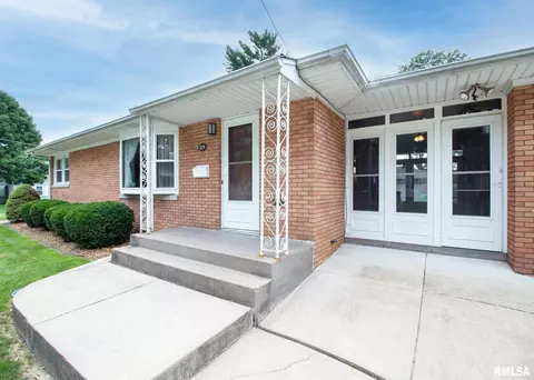 3224 18th Ave, Moline, IL 61265 photo 2