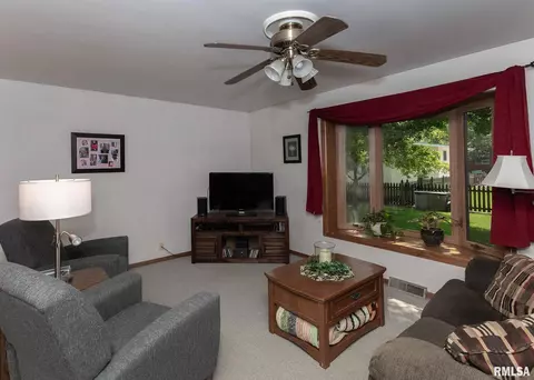 3417 52nd St, Moline, IL 61265 photo 13