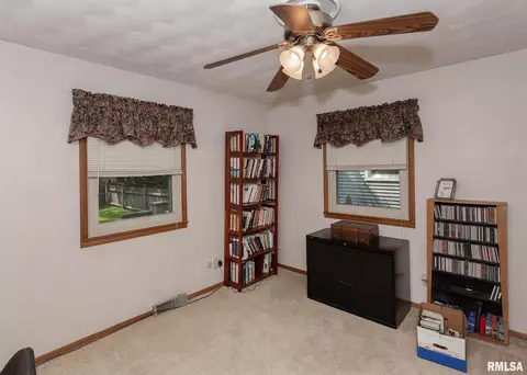 3417 52nd St, Moline, IL 61265 photo 18