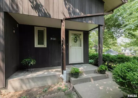 3417 52nd St, Moline, IL 61265 photo 3