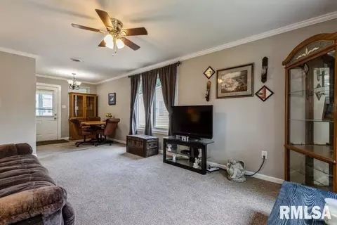 1017 40th St, Moline, IL 61265 photo 6
