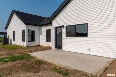 1908 Dew Drop Dr, Marion, IL 62959 photo 8