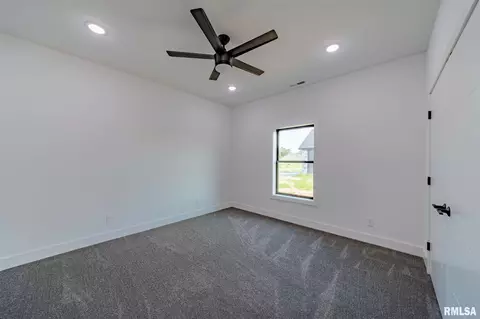 1908 Dew Drop Dr, Marion, IL 62959 photo 29