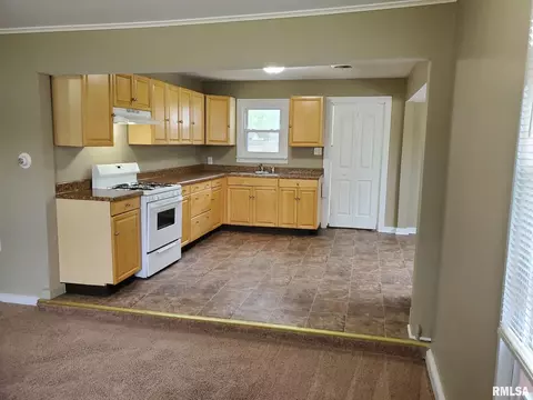 309 8th Ave, Silvis, IL 61282 photo 4