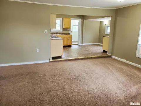 309 8th Ave, Silvis, IL 61282 photo 3