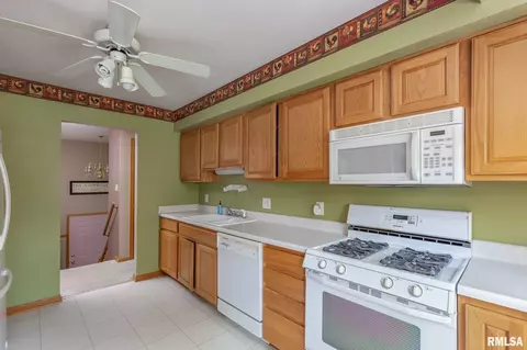 1417 19th Ave, Silvis, IL 61282 photo 9