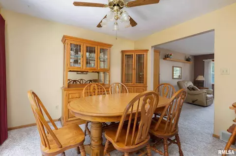 1417 19th Ave, Silvis, IL 61282 photo 7