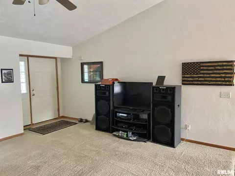525 3rd Ave, Hampton, IL 61252 photo 7
