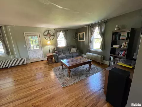 2124 7th St, Moline, IL 61265 photo 16