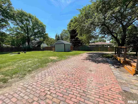 2124 7th St, Moline, IL 61265 photo 26