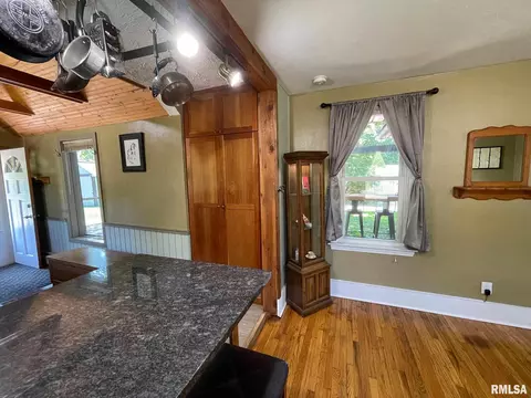 2124 7th St, Moline, IL 61265 photo 12