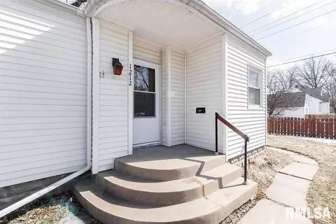 1212 27th St, Moline, IL 61265 photo 1