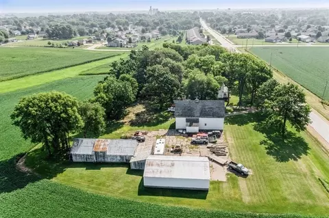 15380 240th St, Eldridge, IA 52748 photo 16