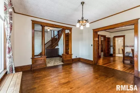15380 240th St, Eldridge, IA 52748 photo 3