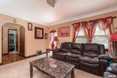 2337 30th St, Moline, IL 61265 photo 12