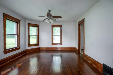 136 7th St, Silvis, IL 61282 photo 9
