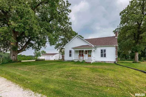 2475 State Highway 17, Viola, IL 61486 photo 1