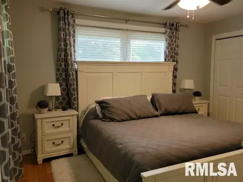 1827 37th St, Moline, IL 61265 photo 22