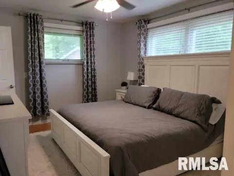 1827 37th St, Moline, IL 61265 photo 21