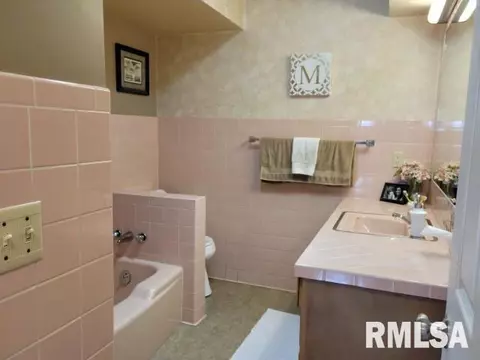 1827 37th St, Moline, IL 61265 photo 20