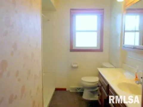 509 16th St, Silvis, IL 61282 photo 12