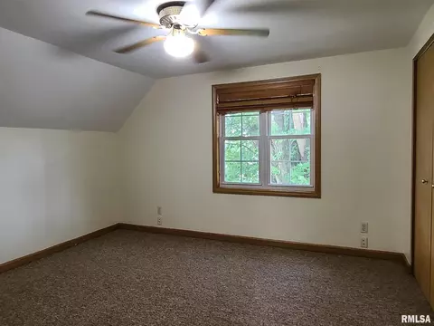 803 5th St, Fulton, IL 61252 photo 14