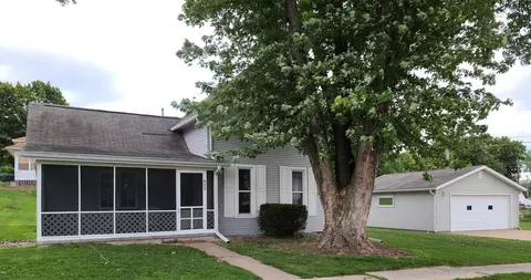 803 5th St, Fulton, IL 61252 photo 1