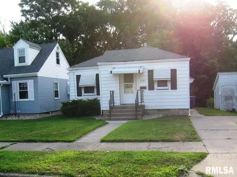1122 26th St, Moline, IL 61265 photo 1