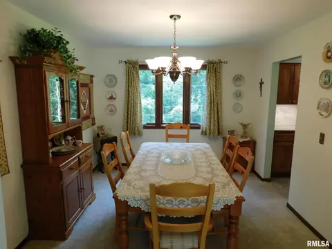 3527 13th St, Moline, IL 61265 photo 9
