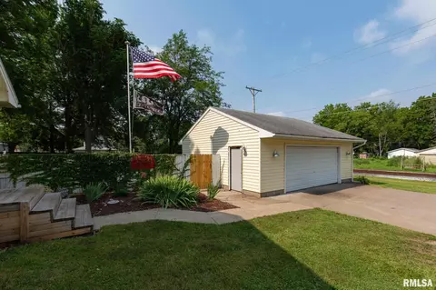 400 8th St, Hampton, IL 61256 photo 3