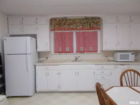 719 3rd St, Moline, IL 61265 photo 19