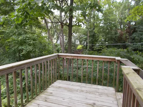 719 3rd St, Moline, IL 61265 photo 6