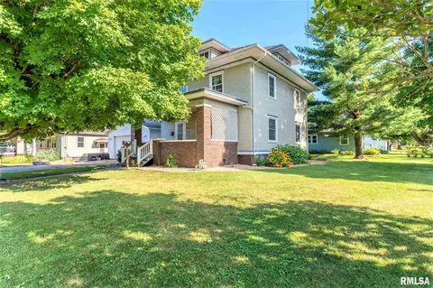 300 E Center St, Cambridge, IL 61238 photo 1