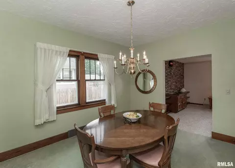 2410 14th Ave, Moline, IL 61265 photo 11