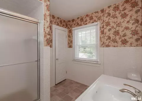 2410 14th Ave, Moline, IL 61265 photo 22