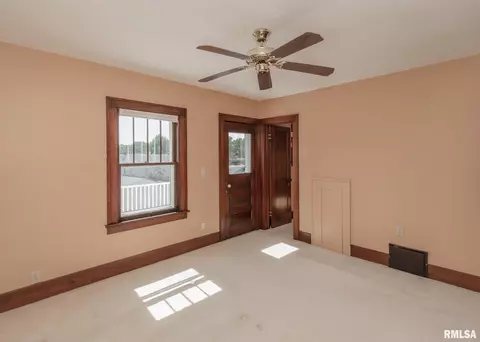 2410 14th Ave, Moline, IL 61265 photo 17