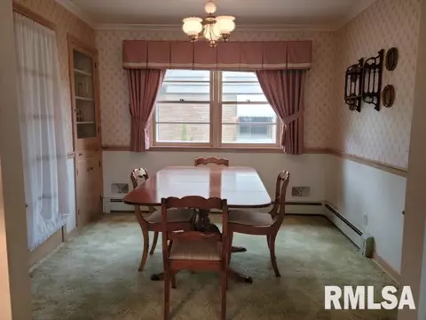 2391 29th St, Moline, IL 61265 photo 7