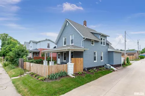 1715 16th St, Moline, IL 61265 photo 2