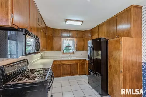 306 17th Ave, Moline, IL 61265 photo 7