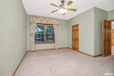 955 Arbor Dr, Moline, IL 61265 photo 19