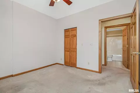 955 Arbor Dr, Moline, IL 61265 photo 7