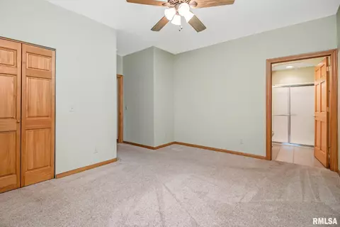 955 Arbor Dr, Moline, IL 61265 photo 18