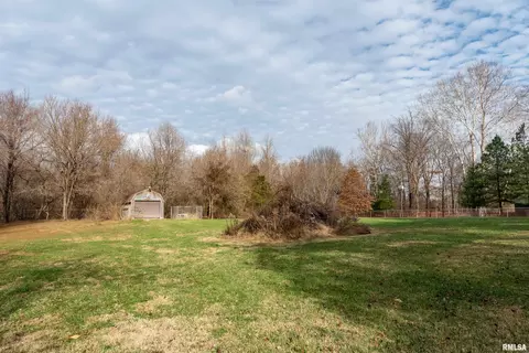 1305 E Clark Trl, Herrin, IL 62948 photo 18