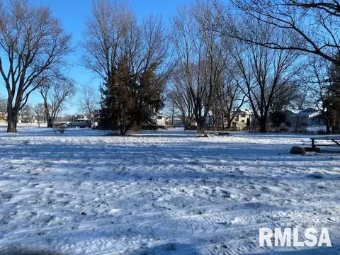 115 8th St, Hampton, IL 61256 photo 1