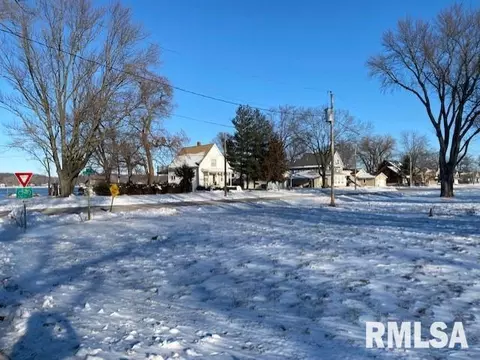 115 8th St, Hampton, IL 61256 photo 2